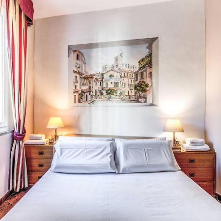Cozy Flat In Trevi Fountain Apartment Rome Bagian luar foto