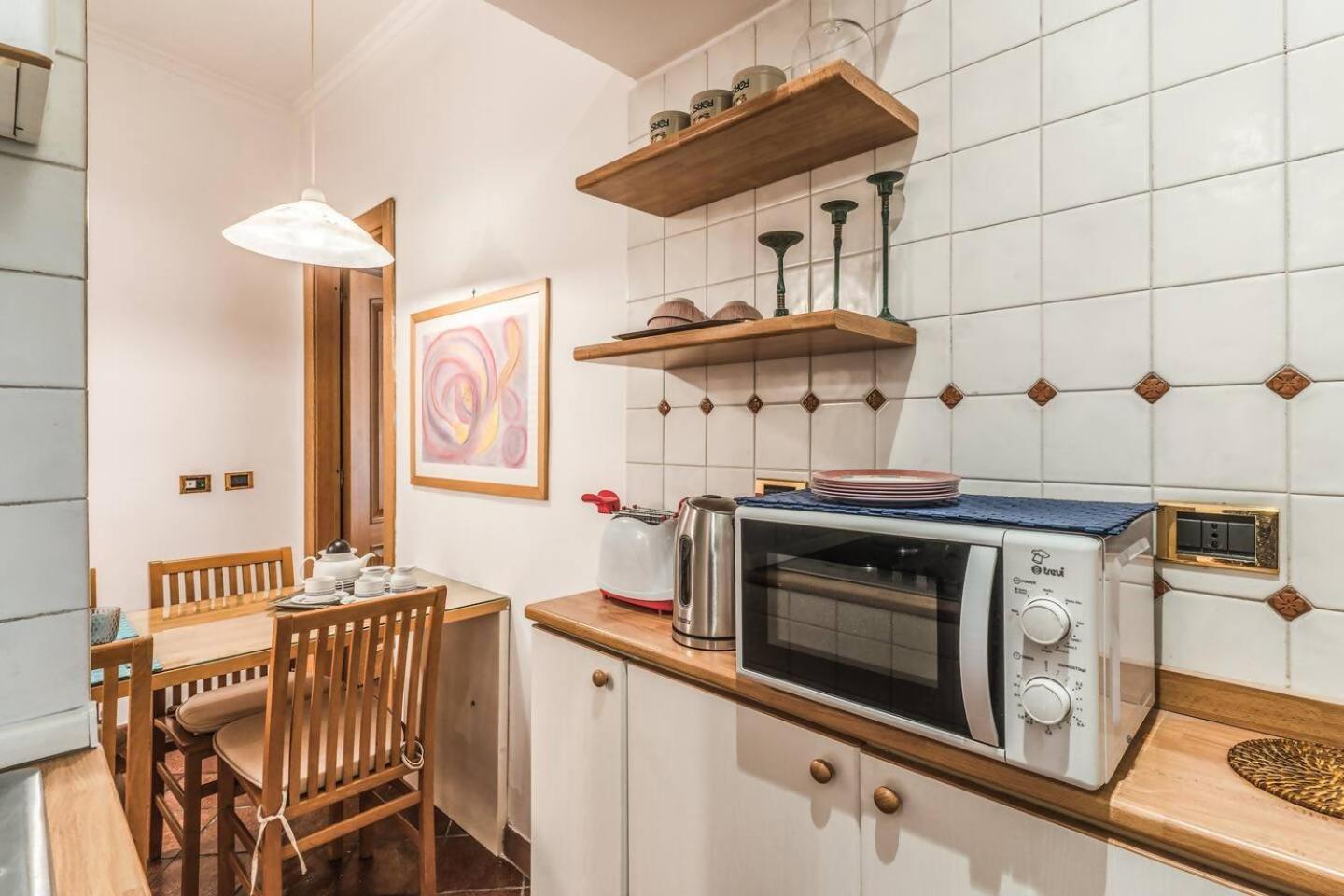 Cozy Flat In Trevi Fountain Apartment Rome Bagian luar foto